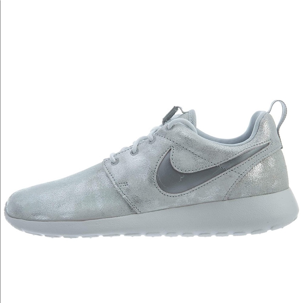 Nike Roshe One PRM Running Shoe